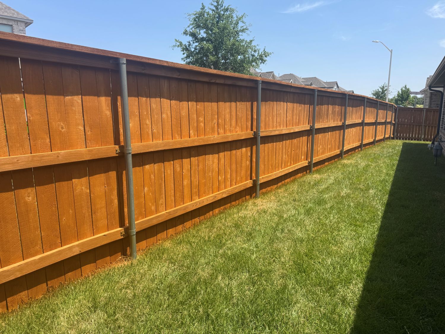 How Much Does Fence Staining Cost?