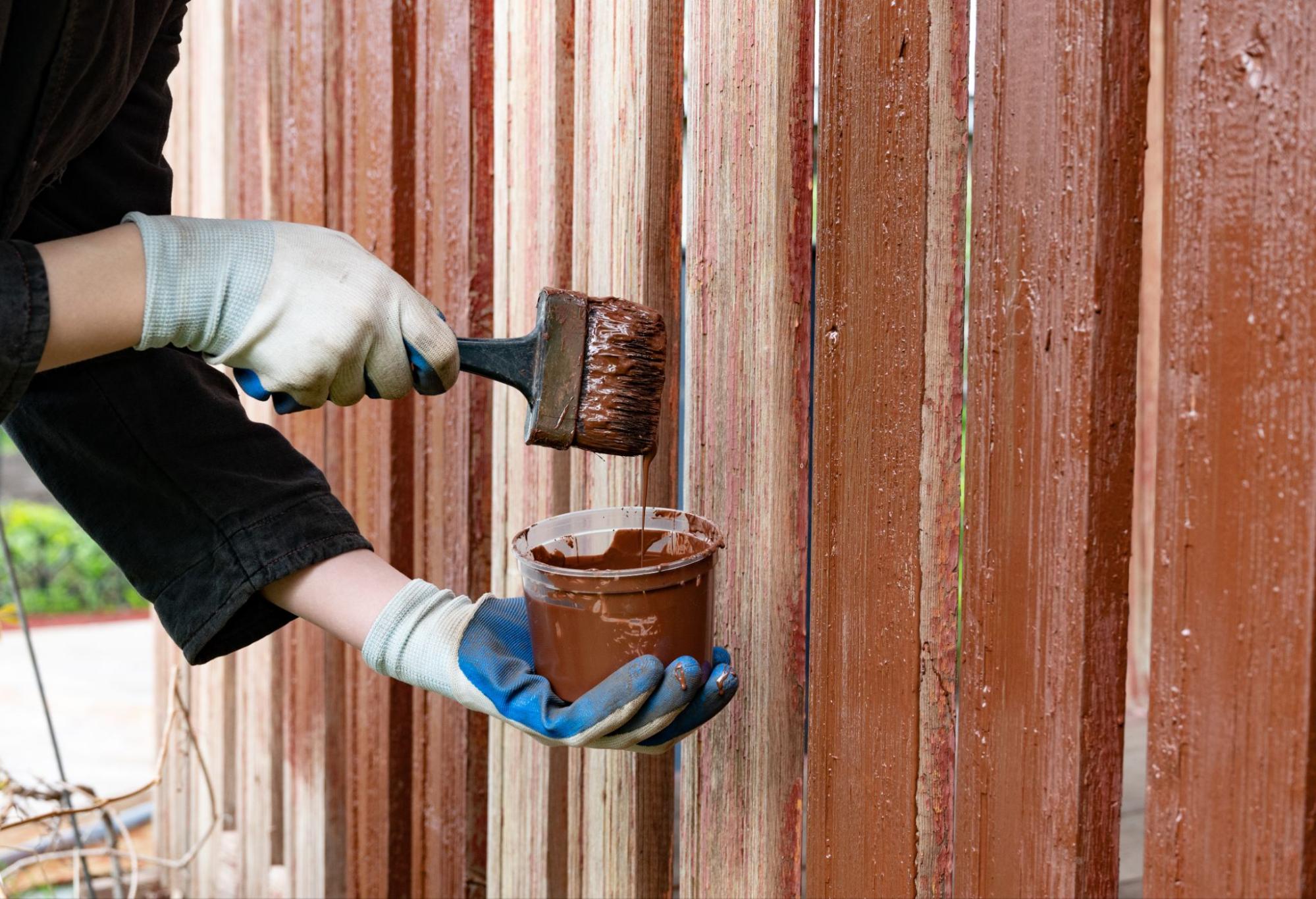 Fence Staining in Georgetowna Professional Fence Staining in Georgetown: What Homeowners Should Expect