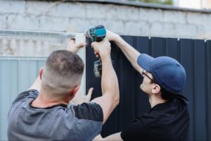 Georgetown Fence Repair vs Staining: How to Choose the Right Service for Your Wood Fence