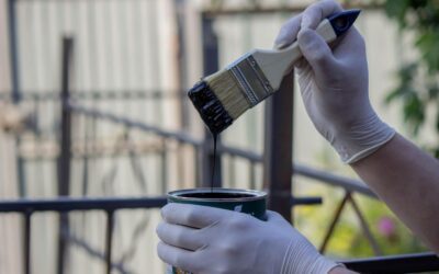 Essential Fence Stain Products for Georgetown Homeowners: Protect and Enhance Your Wood Fences